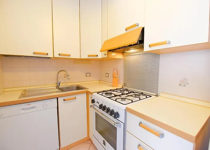 Appartamento Xenia - 3rooms In Via Nazionale 93 *